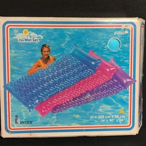 blue pool float with ripples built in pillow Vintage Intex